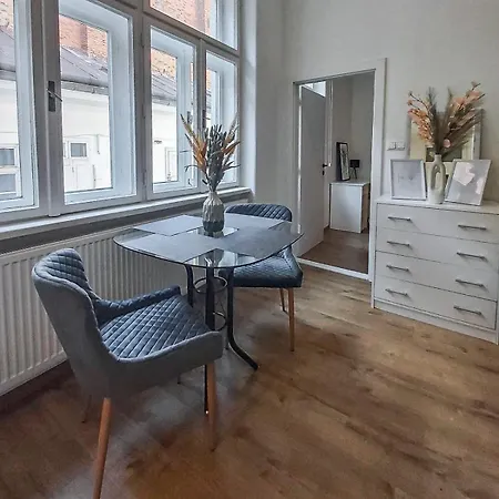 Hlavna Ii Apartamento *